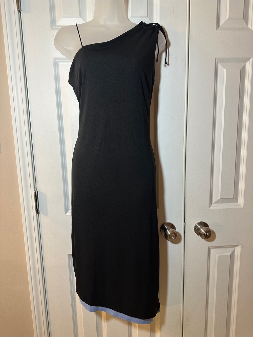 Express One-Shoulder Black Dress with Shoulder Tie